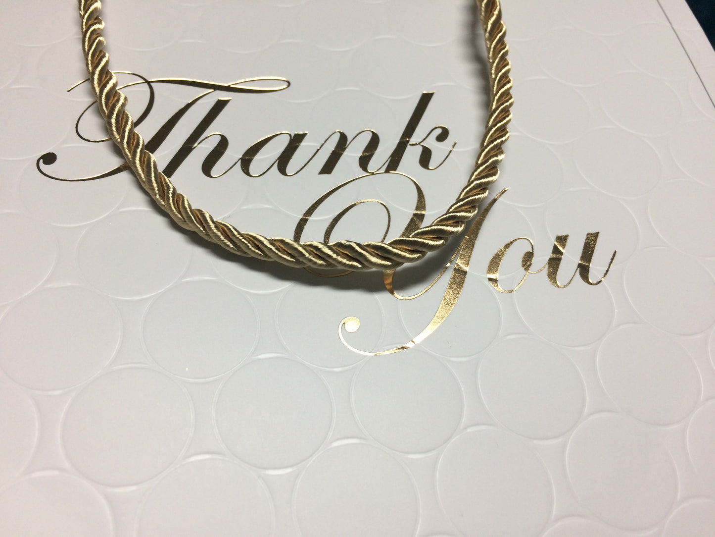8x10 White Thank You Gift Bags with Handles 12 Pcs Paper Medium Fancy Gold Foil Luxury Event Shopping 8x5x10 Premium Quality Cute Matte Modern Elegant Embossed Birthday Merchandise Clothing Business Wedding